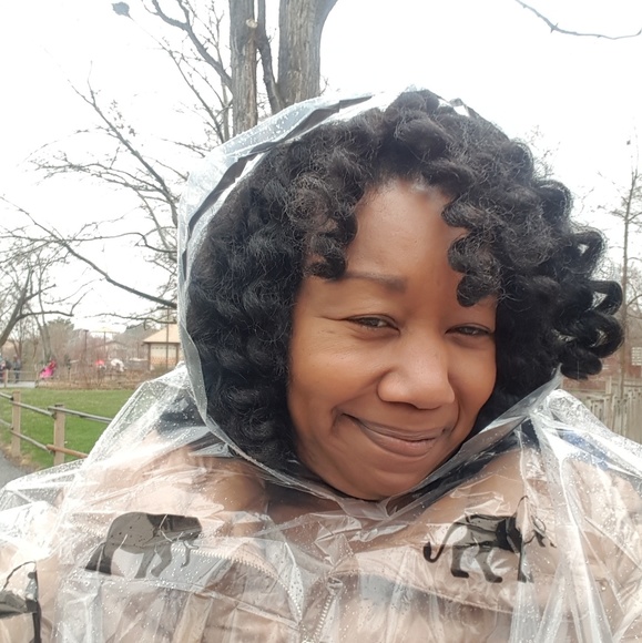 Meet your Posher, Iri - Picture 3 of 4